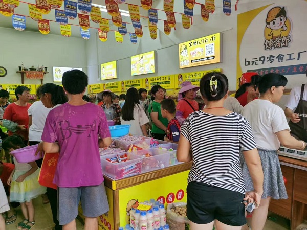 為什么佛山投資者愿意加盟品牌零食店？