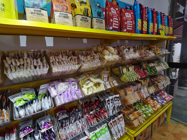 如何激發(fā)顧客的沖動消費(fèi)，從而提高零食加盟店成交率？